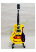 GUITARE MINIATURE GEORGE HARRISON BEATLES SECHE