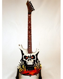 GUITARE MINIATURE GEORGE LYNCH DOKKEN 2